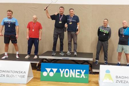 BT pari nad 50 let s